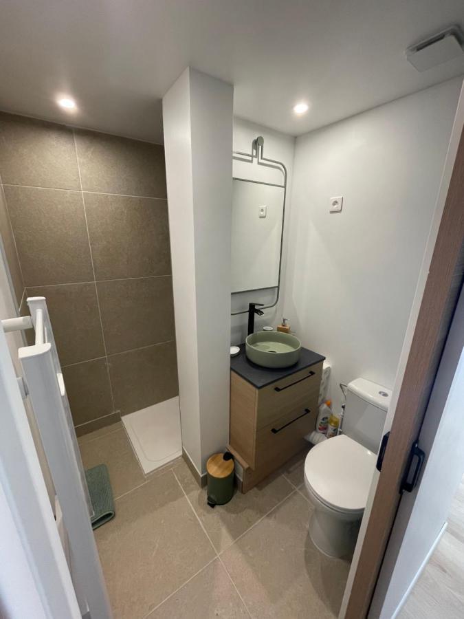 Studio Climatise Piscine Et Proche Plage Sanary-sur-Mer Zewnętrze zdjęcie