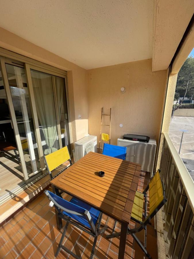 Studio Climatise Piscine Et Proche Plage Sanary-sur-Mer Zewnętrze zdjęcie