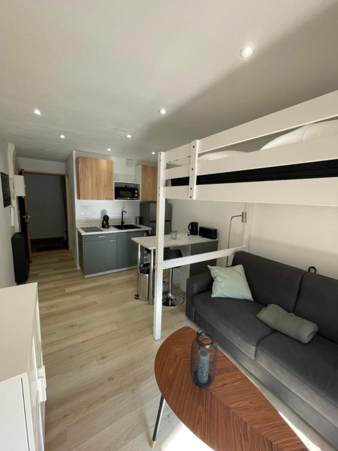 Studio Climatise Piscine Et Proche Plage Sanary-sur-Mer Zewnętrze zdjęcie